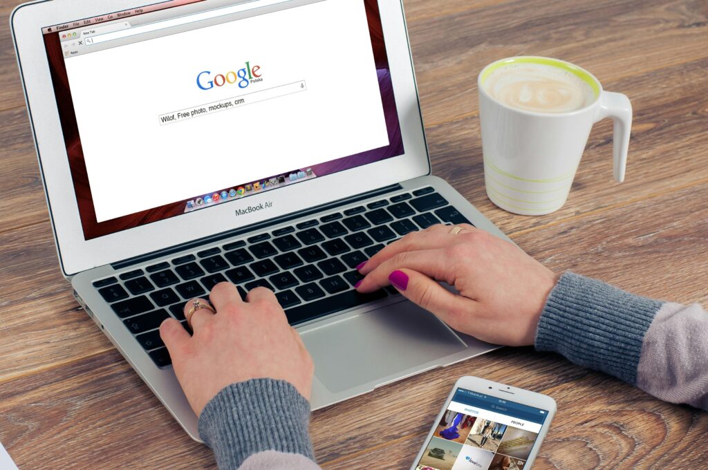 Google Ads vs. Meta Ads: Which Delivers Better ROI? 